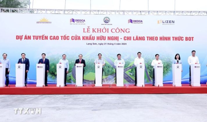 Thủ tướng Phạm Minh Chính và các đại biểu khởi công Dự án đầu tư xây dựng tuyến đường bộ cao tốc cửa khẩu Hữu Nghị-Chi Lăng.