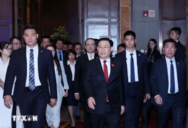 7 min 11 616x420 - Hoạt động của Chủ tịch Quốc hội Vương Đình Huệ tại Vân Nam