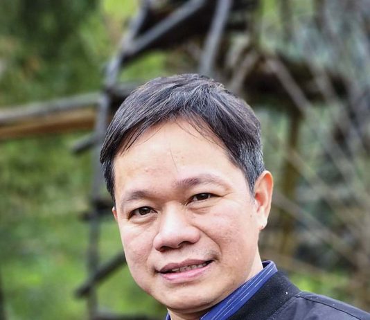Dịch giả Nguyễn Duy Bình: 'Không nên phá hủy truyền thống của tha nhân'