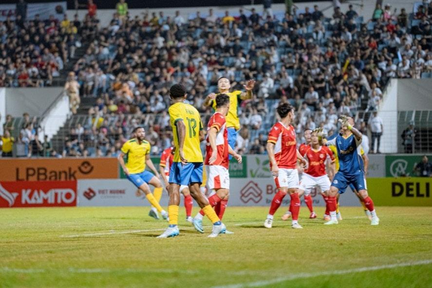 H2 min - Tưng bừng Lễ hội bóng đá Việt Nam - Brazil 2024 tại Đà Nẵng - Tác giả: Nhà báo Phan Thanh Đà Hải