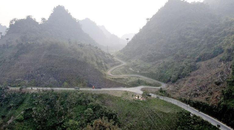 Một đoạn đèo Lũng Lô, thuộc xã Thượng Bằng La, huyện Văn Chấn.