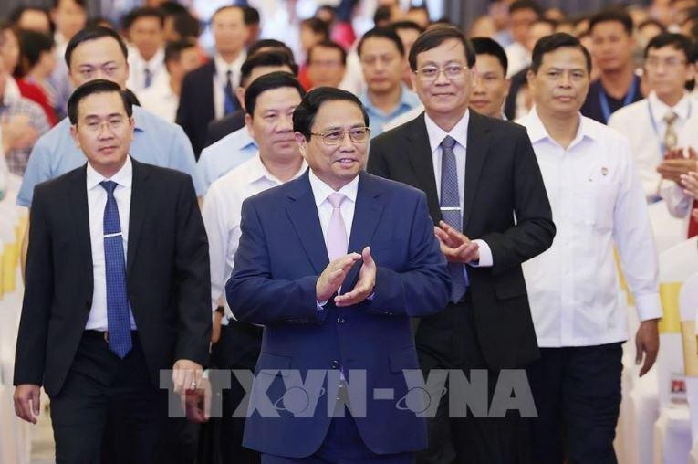 Ninh Thuan da vuon len 2 min - Thủ tướng: Từ một tỉnh 'khó, khô, khổ', Ninh Thuận đã vươn lên, tiến kịp, đi cùng