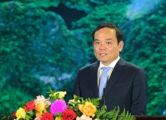 Tràng An là biểu tượng về cam kết của Việt Nam trong bảo vệ di sản văn hóa tự nhiên Tràng An là biểu tượng về cam kết của Việt Nam trong bảo vệ di sản văn hóa tự nhiên