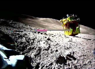 Tàu thăm dò Mặt Trăng của Nhật Bản lại 'chìm vào giấc ngủ'