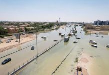 Dubai, Ả Rập chìm trong trận bão lớn và lũ lụt lịch sử, nguyên do vì sao?