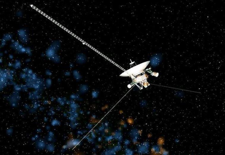 tau vu tru Voyager 1 min - Cách xa hơn 24 tỷ km, tàu vũ trụ Voyager 1 liên lạc trở lại với NASA