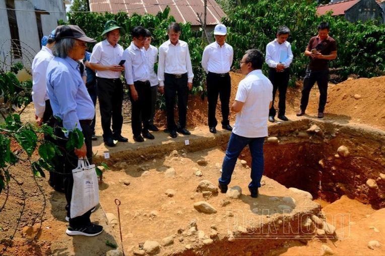 Dak Nong bao ton cac di chi khao co min - Đắk Nông bảo tồn các di chỉ khảo cổ hướng tới phục vụ du lịch