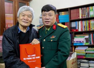 Nguyễn Đình Toán: Trùng khơi hồn ảnh - Tác giả: Nhà văn Phùng Văn Khai