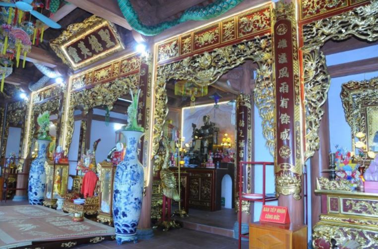 ngoi den co tho Duc Thanh Tran 4 min - Lào Cai: Linh thiêng ngôi đền cổ thờ Đức Thánh Trần