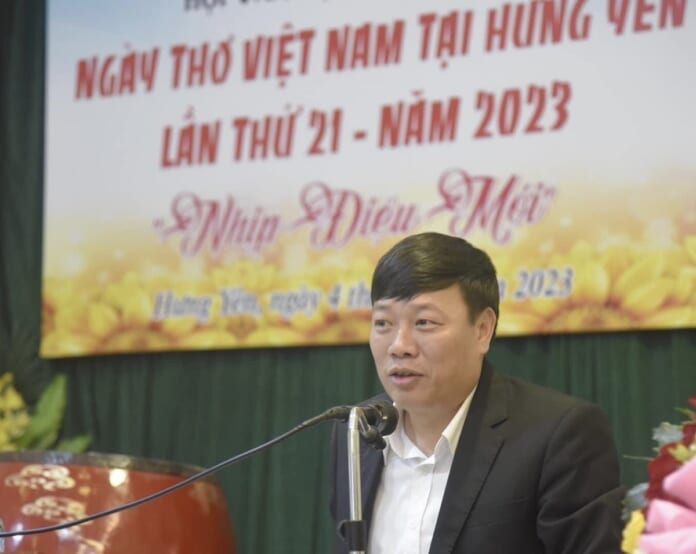 Chùm thơ Phùng Văn Khai về anh hùng Điện Biên Phùng Văn Khầu