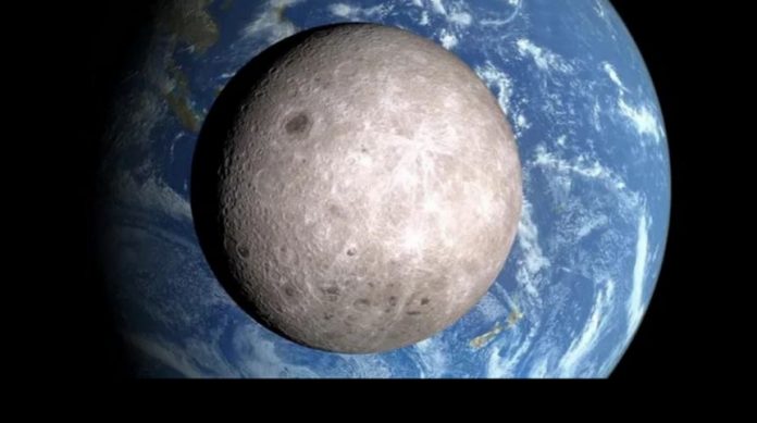 Tại sao chúng ta không bao giờ nhìn thấy vùng tối của Mặt trăng