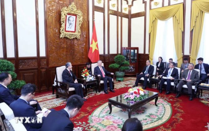 1 min 12 667x420 - Chủ tịch nước Tô Lâm tiếp Đại sứ Trung Quốc tại Việt Nam