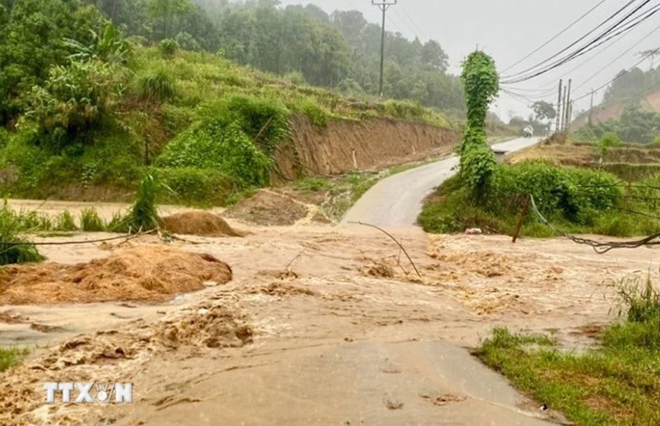 1 min 47 - Nhiều thiệt hại do mưa lớn kéo dài ở Yên Bái