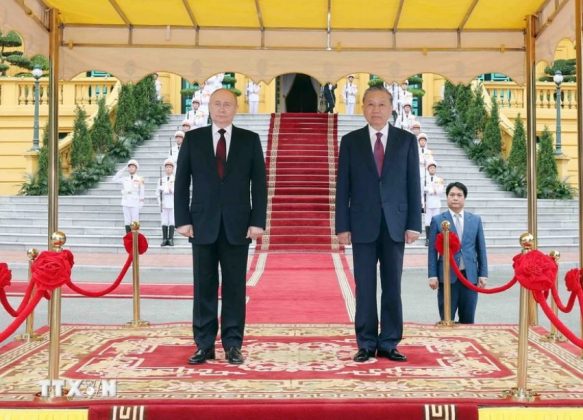 10 min 15 583x420 - Lễ đón chính thức Tổng thống Liên bang Nga thăm cấp Nhà nước tới Việt Nam
