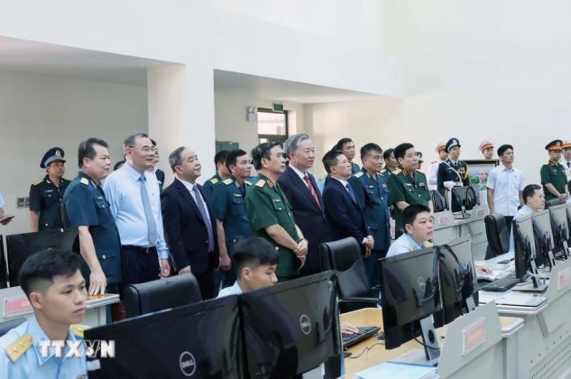 15 min 633x420 - Chủ tịch nước Tô Lâm làm việc tại Bộ Tư lệnh Quân chủng Phòng không-Không quân