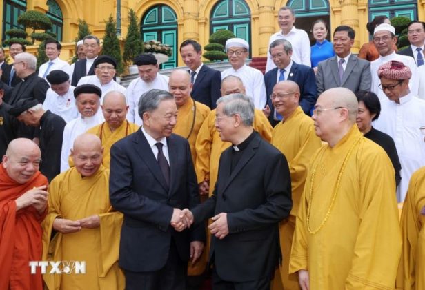 2 min 16 616x420 - Chủ tịch nước Tô Lâm gặp mặt lãnh đạo các tổ chức tôn giáo