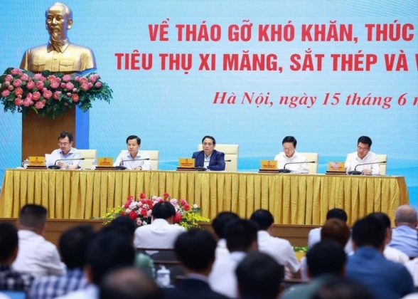 2 min 20 588x420 - Thủ tướng Phạm Minh Chính chủ trì Hội nghị thúc đẩy sản xuất vật liệu xây dựng