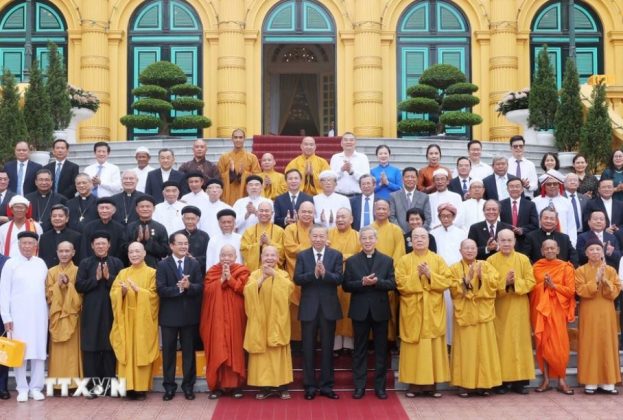 3 min 16 623x420 - Chủ tịch nước Tô Lâm gặp mặt lãnh đạo các tổ chức tôn giáo
