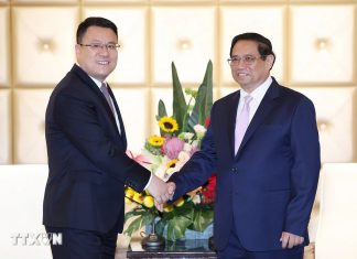 Thủ tướng Phạm Minh Chính tiếp một số doanh nghiệp Trung Quốc