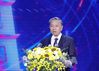Chủ tịch nước dự Lễ trao Giải báo chí quốc gia lần thứ XVIII