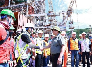 Thủ tướng kiểm tra tiến độ thi công các dự án điện trọng điểm tại Quảng Bình Thủ tướng kiểm tra tiến độ thi công các dự án điện trọng điểm tại Quảng Bình