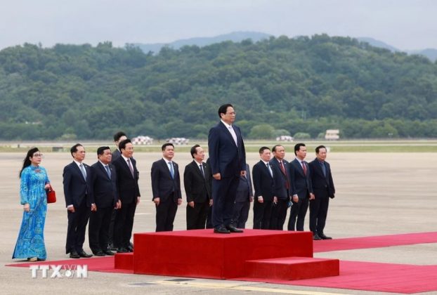5 min 48 622x420 - Thủ tướng Phạm Minh Chính và Phu nhân bắt đầu chuyến thăm chính thức Hàn Quốc