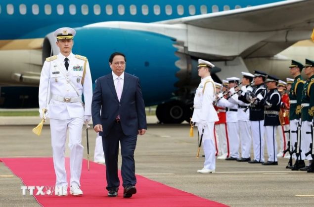 7 min 43 635x420 - Thủ tướng Phạm Minh Chính và Phu nhân bắt đầu chuyến thăm chính thức Hàn Quốc