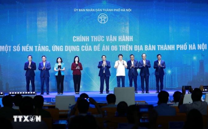 8 min 37 675x420 - Thủ tướng dự hội nghị sơ kết 6 tháng thực hiện Đề án 06 của thành phố Hà Nội