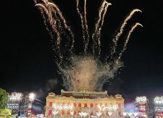 Thừa Thiên Huế: Di sản văn hóa với hội nhập và phát triển Thừa Thiên Huế: Di sản văn hóa với hội nhập và phát triển