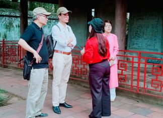 Lê Quý Đôn và bài thơ rất nhiều thông tin – Tác giả: Vũ Bình Lục Lê Quý Đôn và bài thơ rất nhiều thông tin - Tác giả: Vũ Bình Lục