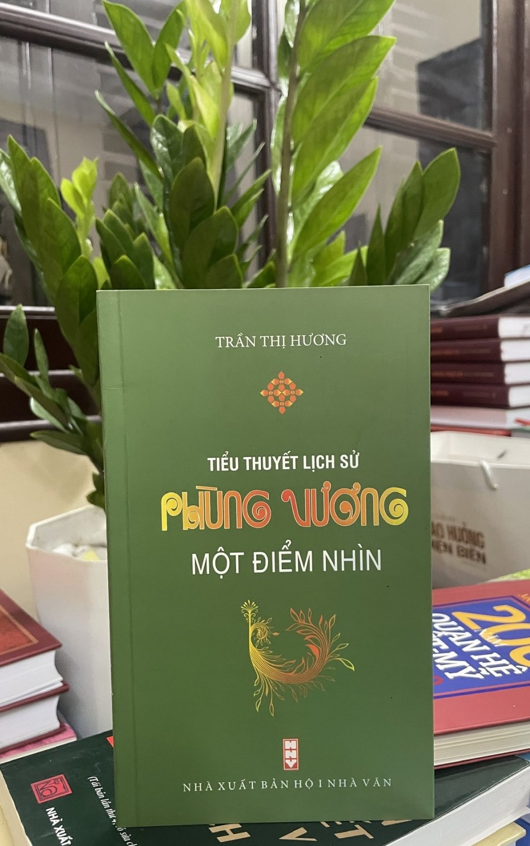 Tiểu thuyết Phùng Vương: một điểm nhìn lịch sử - Tác giả: Trần Thị Hương Tiểu thuyết Phùng Vương: một điểm nhìn lịch sử - Tác giả: Trần Thị Hương