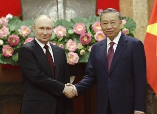 Video: Tổng thống Nga Putin nhận sự chào đón rất nồng ấm từ Chủ tịch nước Tô Lâm