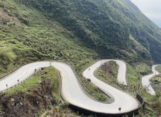 Khám phá con đường Hạnh Phúc ở miền đá nở hoa Khám phá con đường Hạnh Phúc ở miền đá nở hoa