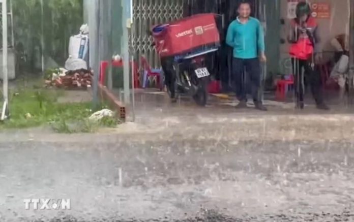 Cần Thơ: Lần đầu tiên có mưa đá ở huyện Cờ Đỏ, chưa ghi nhận thiệt hại Cần Thơ: Lần đầu tiên có mưa đá ở huyện Cờ Đỏ, chưa ghi nhận thiệt hại