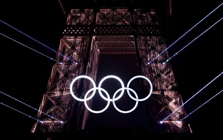 Olympic Paris 2024 sẽ diễn ra từ ngày 26/7 tới 11/8 tại Paris, thành phố chủ nhà chính và 16 địa điểm khác với sự tham dự của hơn 10.700 VĐV từ 206 đoàn thể thao đại diện cho quốc gia và vùng lãnh thổ. Các VĐV tham gia tranh tài ở 32 môn thi đấu, với 329 nội dung khác nhau.