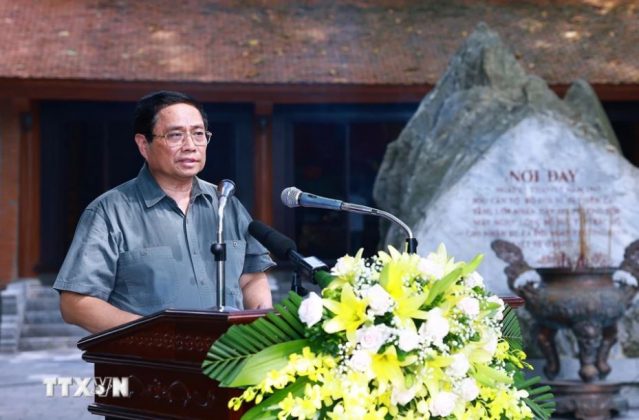 Thủ tướng Phạm Minh Ch&iacute;nh ph&aacute;t biểu động vi&ecirc;n thương, bệnh binh, gia đ&igrave;nh liệt sỹ tại huyện Đại Từ.