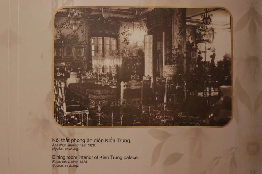 Nội thất phòng ăn trong điện. (Ảnh tư liệu) Nội thất phòng ăn trong điện. (Ảnh tư liệu)