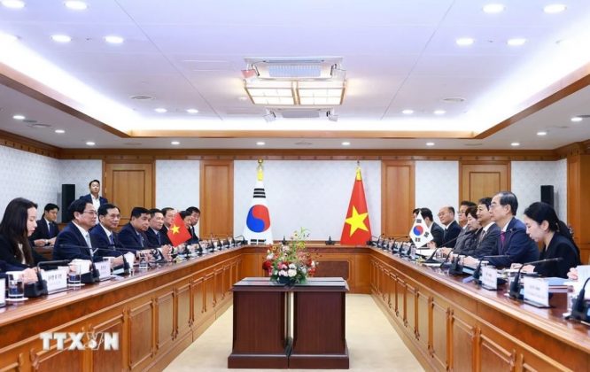 15 min 1 666x420 - Thủ tướng Phạm Minh Chính hội đàm với Thủ tướng Hàn Quốc Han Duck Soo
