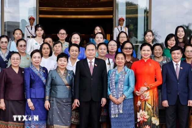 2 min 10 630x420 - Chủ tịch Quốc hội tiếp Hội phụ nữ và nữ doanh nhân Campuchia, Lào