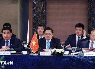 Thủ tướng dự tọa đàm với lãnh đạo một số tập đoàn lớn của Hàn Quốc