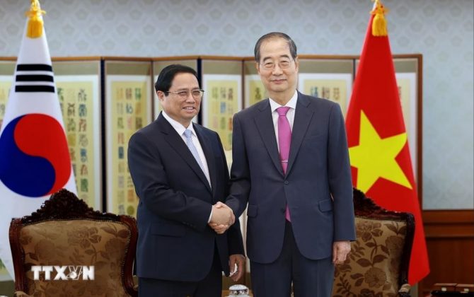 2 min 6 670x420 - Thủ tướng Phạm Minh Chính hội đàm với Thủ tướng Hàn Quốc Han Duck Soo