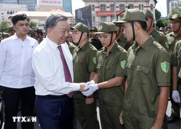 3 min 1 589x420 - Chủ tịch nước Tô Lâm dự lễ ra mắt Lực lượng bảo vệ an ninh, trật tự ở cơ sở