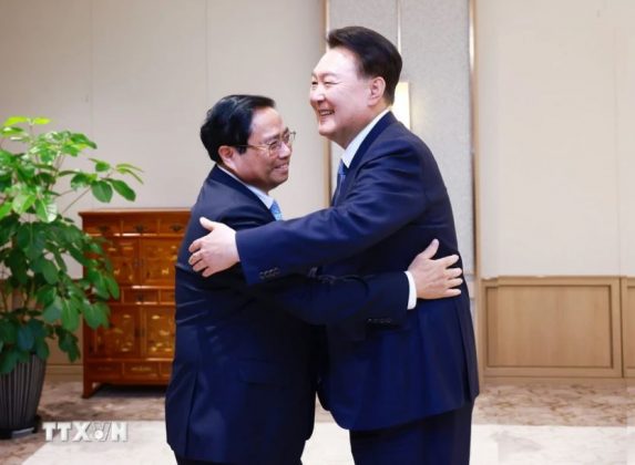 3 min 8 573x420 - Thủ tướng Phạm Minh Chính hội kiến Tổng thống Hàn Quốc Yoon Suk Yeol