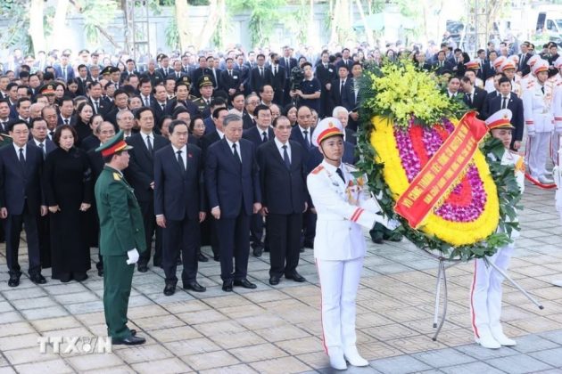 Đo&agrave;n Ban Chấp h&agrave;nh Trung ương Đảng Cộng sản Việt Nam do đồng ch&iacute; T&ocirc; L&acirc;m, Ủy vi&ecirc;n Bộ Ch&iacute;nh trị, Chủ tịch nước l&agrave;m Trưởng đo&agrave;n, chuẩn bị v&agrave;o viếng Tổng B&iacute; thư Nguyễn Ph&uacute; Trọng.