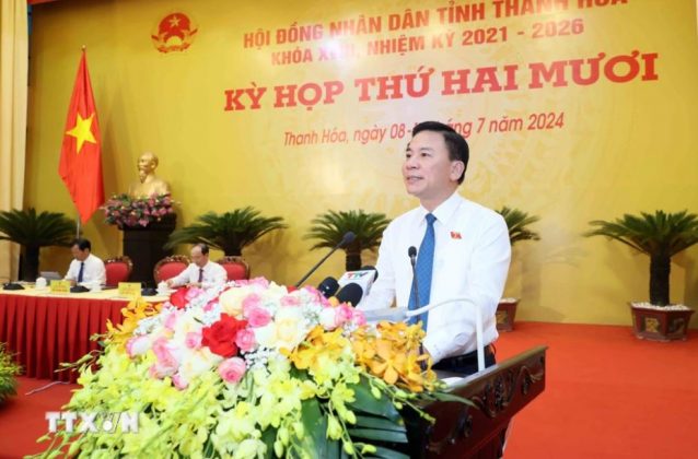 &Ocirc;ng Đỗ Trọng Hưng, Ủy vi&ecirc;n Trung ương Đảng, B&iacute; thư Tỉnh ủy, Chủ tịch Hội đồng Nh&acirc;n d&acirc;n tỉnh Thanh H&oacute;a ph&aacute;t biểu khai mạc kỳ họp.