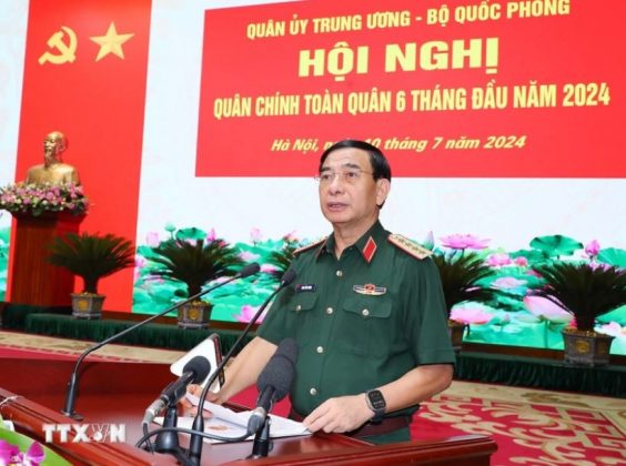 Đại tướng Phan Văn Giang, Ủy vi&ecirc;n Bộ Ch&iacute;nh trị, Ph&oacute; B&iacute; thư Qu&acirc;n ủy Trung ương, Bộ trưởng Bộ Quốc ph&ograve;ng ph&aacute;t biểu khai mạc hội nghi.