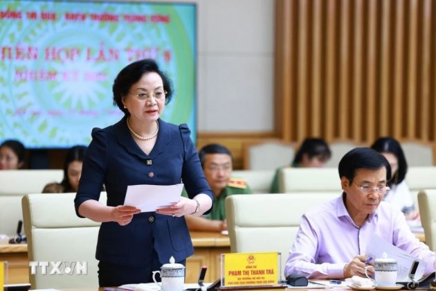 Ph&oacute; Chủ tịch Thường trực Hội đồng Thi đua-Khen thưởng Trung ương Phạm Thị Thanh Tr&agrave; b&aacute;o c&aacute;o kết quả thực hiện nhiệm vụ 6 th&aacute;ng đầu năm.