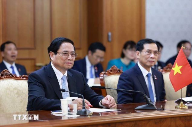 8 min 7 635x420 - Thủ tướng Phạm Minh Chính hội đàm với Thủ tướng Hàn Quốc Han Duck Soo