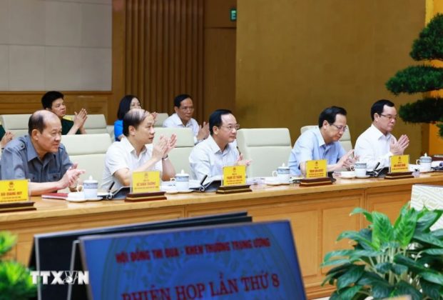 C&aacute;c th&agrave;nh vi&ecirc;n Hội đồng Thi đua-Khen thưởng Trung ương tham dự Phi&ecirc;n họp lần thứ 8 của Hội đồng.