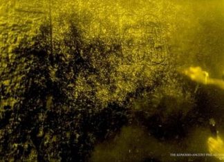 'Báu vật pharaoh' hiện ra dưới đáy hồ